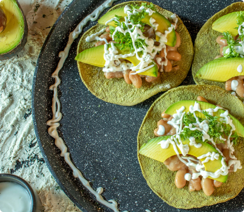 Orden de 3 tacos saludables, de frijol, aguacate, crema y lechuga